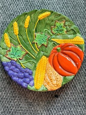 Set of 4 FIB Hand Painted Fall Harvest Plates Pumpkin Corn Grapes 8”